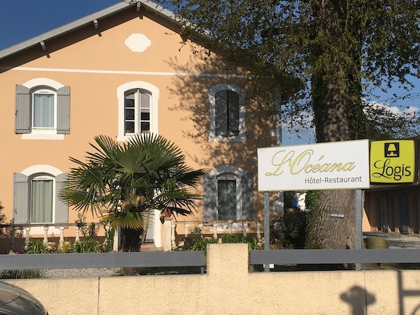 Hotel L'Océana accepte les chiens à Lanton