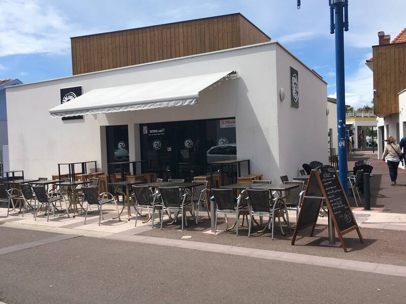 Natural Cafe accepte les chiens à Andernos-les-Bains