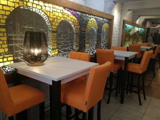 Ô NUANCES accepte les chiens à Louhans