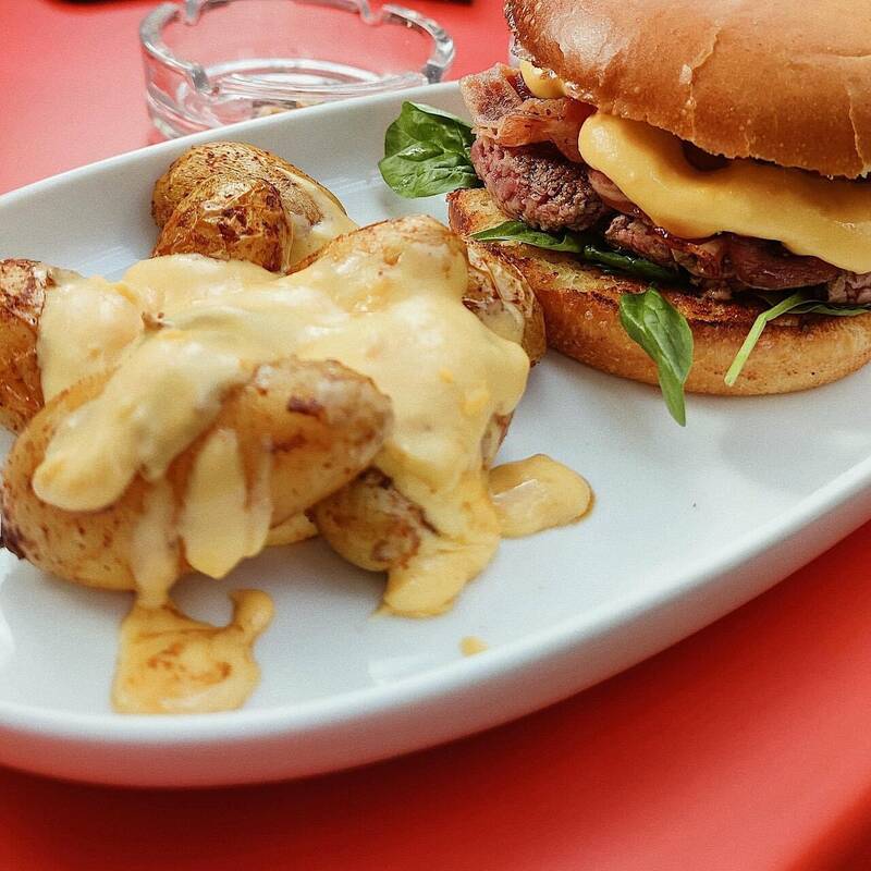 Oh La La !! accepte les chiens à Bayeux