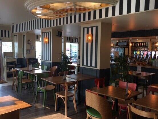 L'Atelier accepte les chiens à Trouville