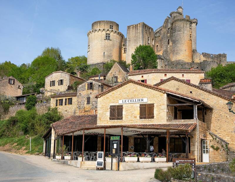 Restaurant Le Cellier accepte les chiens à Saint-Front-sur-Lemance
