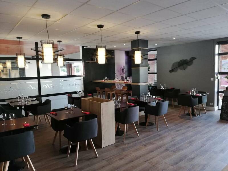 Aux Goûts d'Ailleurs accepte les chiens à Castanet-Tolosan