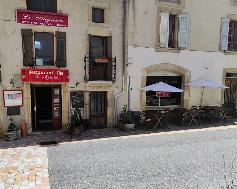 Les Aiguières accepte les chiens à Roquefort Sur Soulzon