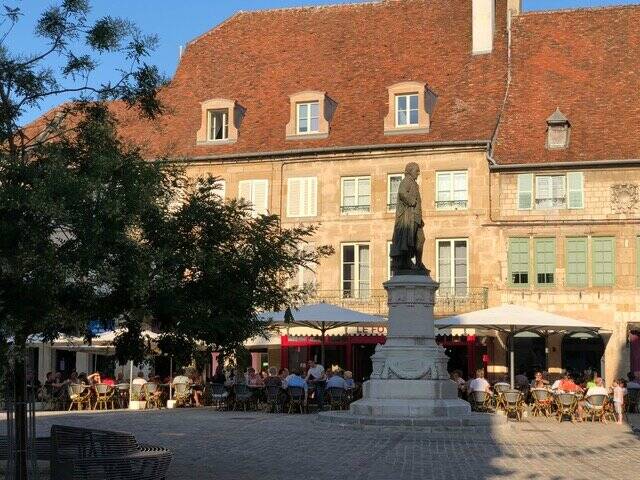 Le Foy accepte les chiens à Langres