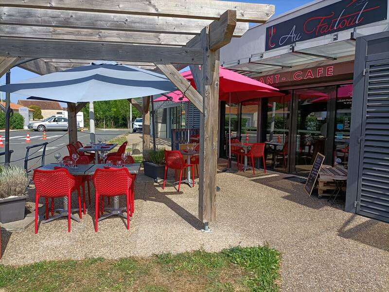 Au Faitout accepte les chiens à Saint-Christophe