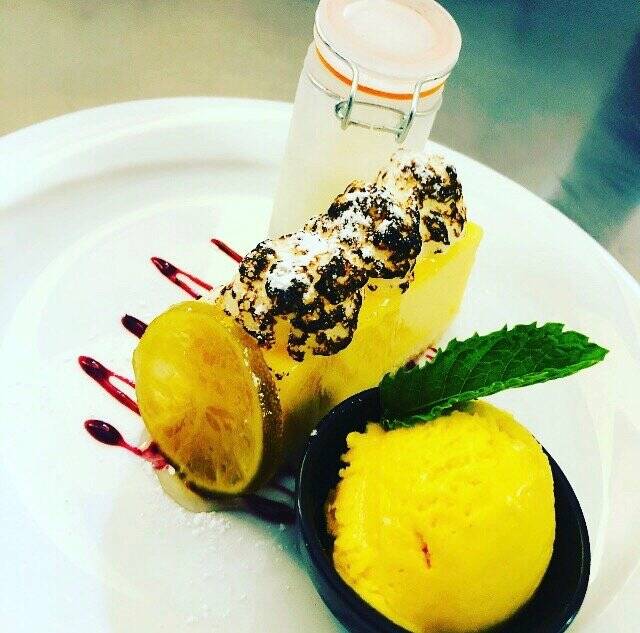 Le pont des mazes accepte les chiens à Vallon-Pont-d'Arc