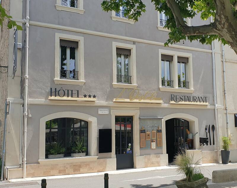 L'Oustaloun accepte les chiens à Maussane-les-Alpilles