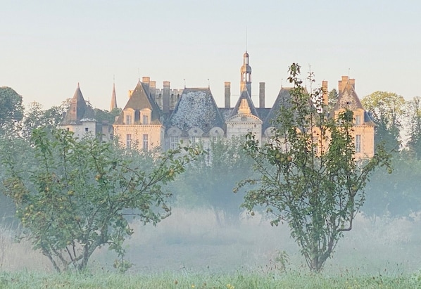 Château de Saint Loup accepte les chiens à Saint-Loup-Lamaire