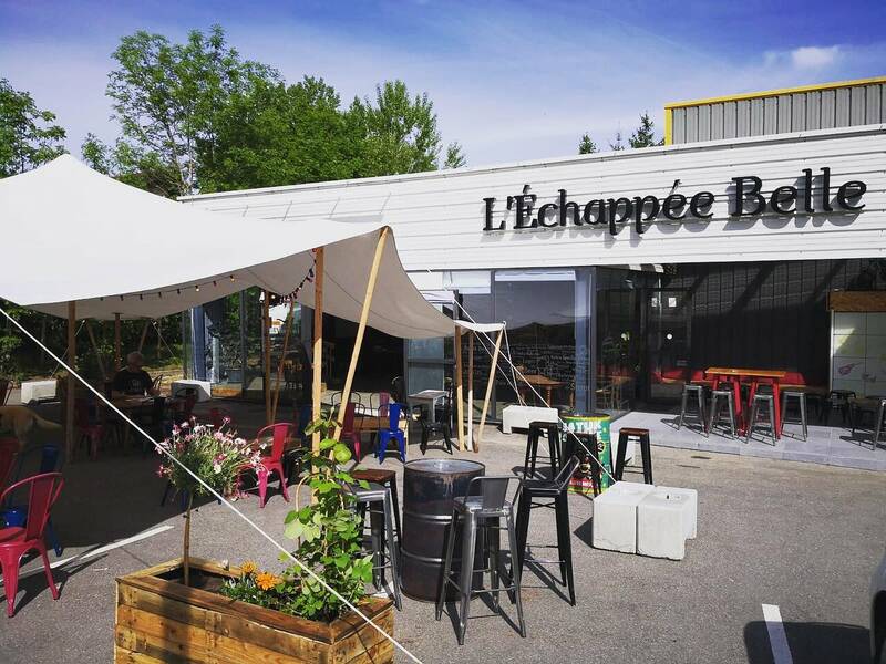 Bar l'Echappee Belle accepte les chiens à Grilly