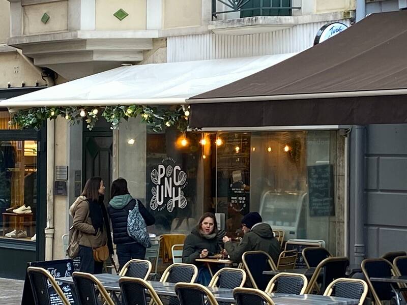 Punch accepte les chiens à Annecy