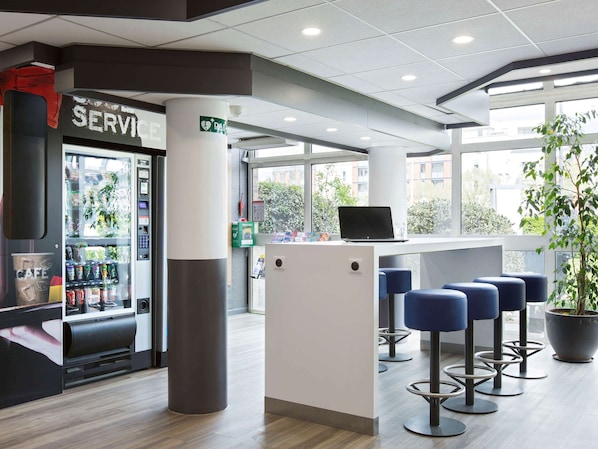 Ibis Budget Fresnes accepte les chiens à Fresnes