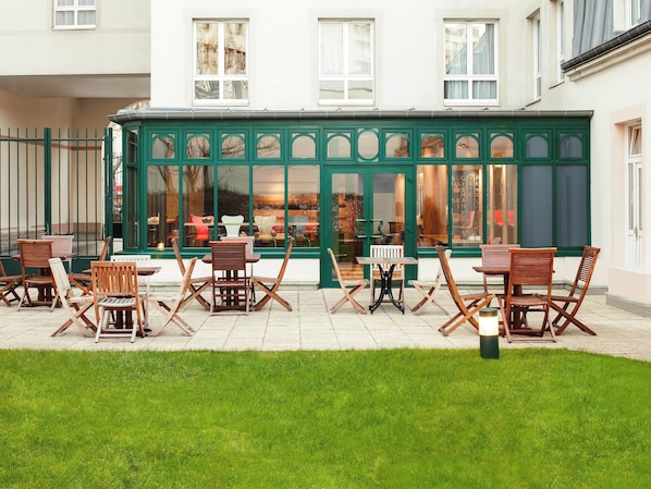 ibis Paris Gare de Lyon Ledru Rollin 12ème accepte les chiens à Paris