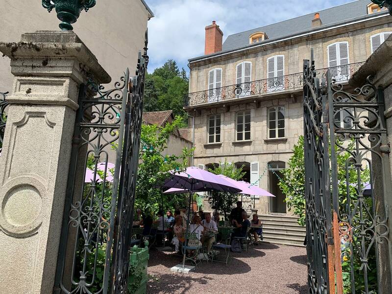 Hotel De colbert accepte les chiens à Aubusson