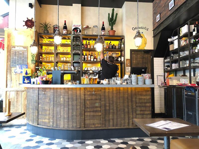 Le Gribouille accepte les chiens à Paris