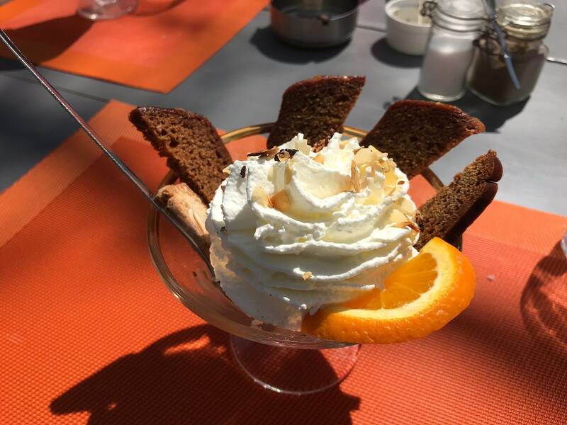 L'Absinthe accepte les chiens à La Garde-Adhemar