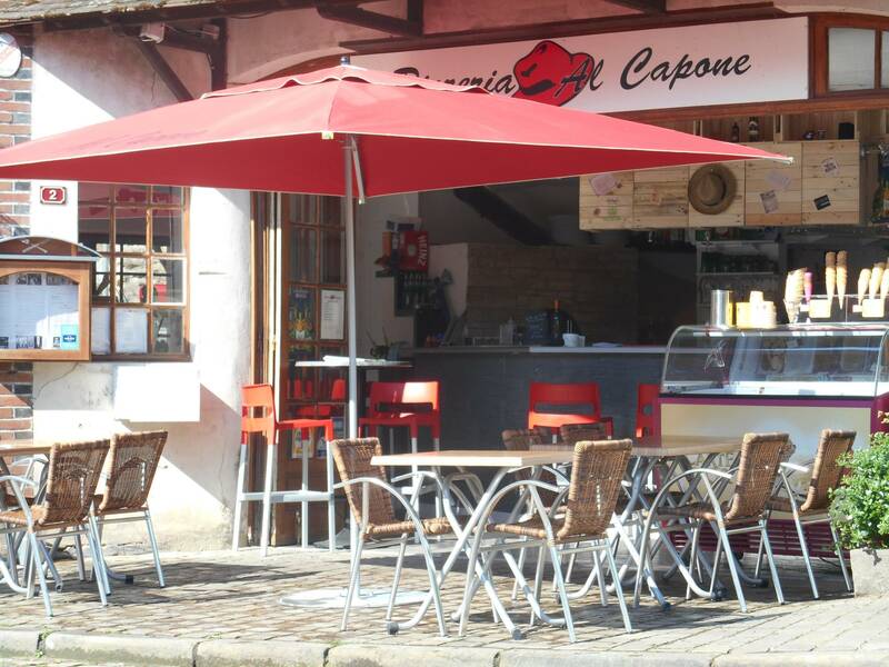 Pizzeria Al Capone accepte les chiens à Saint-Leonard-des-Bois