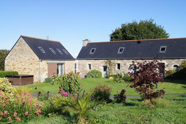 Keryanti Domaine de Lesleac'h accepte les chiens à Plouegat-Moysan