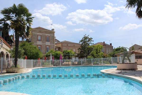 Résidence Hôtel Larroque accepte les chiens à Caussade