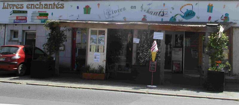 Livres enchantés accepte les chiens à Chaulnes