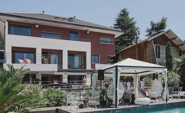 Les suites du lac accepte les chiens à Aix-les-Bains