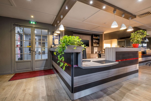 Comfort Hotel Rungis Orly accepte les chiens à Rungis