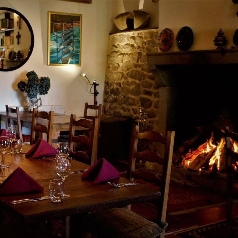 Restaurant Les Chenes accepte les chiens à Saint-Leger-la-Montagne