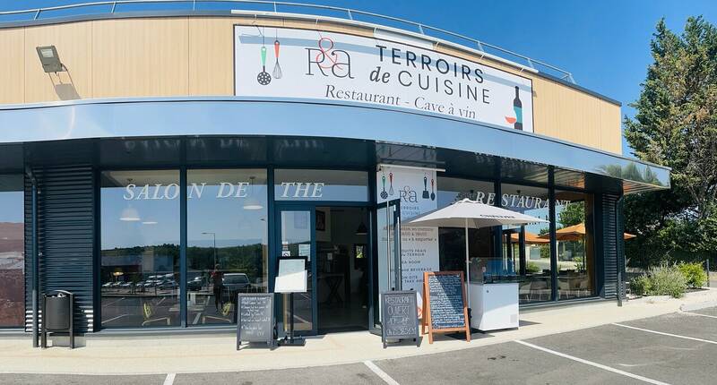 Terroirs De Cuisine accepte les chiens à Lavilledieu