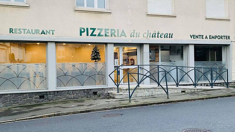 Pizzeria Du Château accepte les chiens à Maulevrier