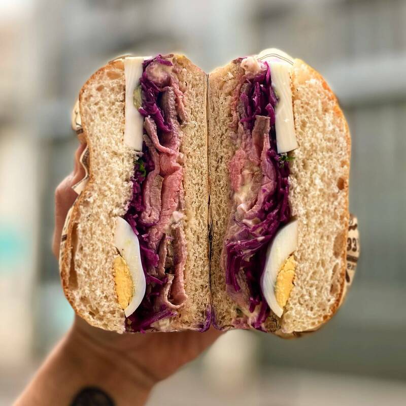 Alasena accepte les chiens à Paris