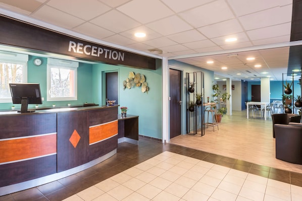 Sure Hotel by Best Western Saint-Amand-Les-Eaux accepte les chiens à Saint-Amand-les-Eaux
