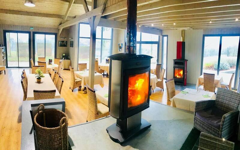 Golf De Mâcon Restaurant accepte les chiens à La Salle