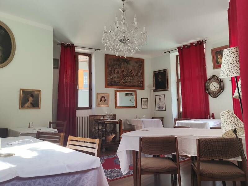 Auberge d’Ouroux accepte les chiens à Ouroux