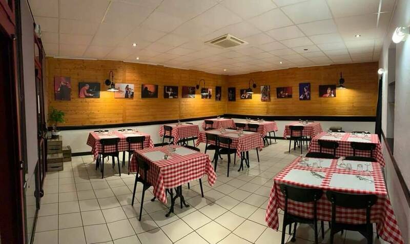 Le Petit Bussierois accepte les chiens à La Bussiere