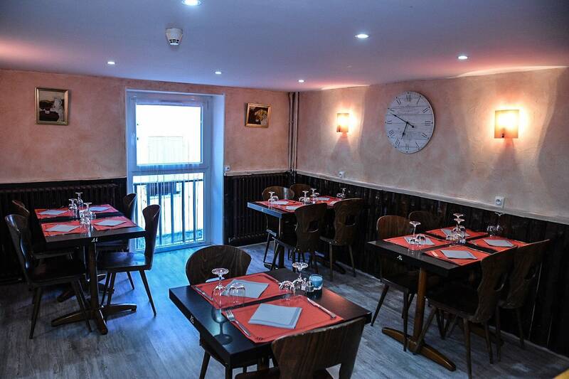 La Chaumiere accepte les chiens à Seyne-les-Alpes