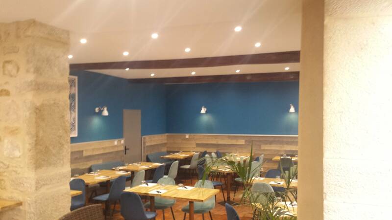 Le Cloître accepte les chiens à Cluny