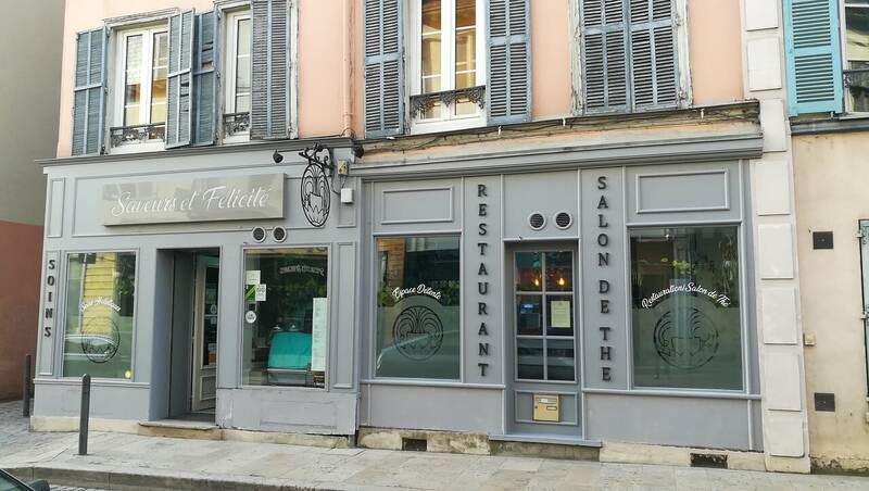 Saveurs et Félicité accepte les chiens à Troyes