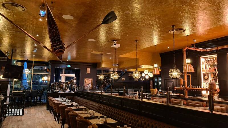 Au Bureau accepte les chiens à Bordeaux