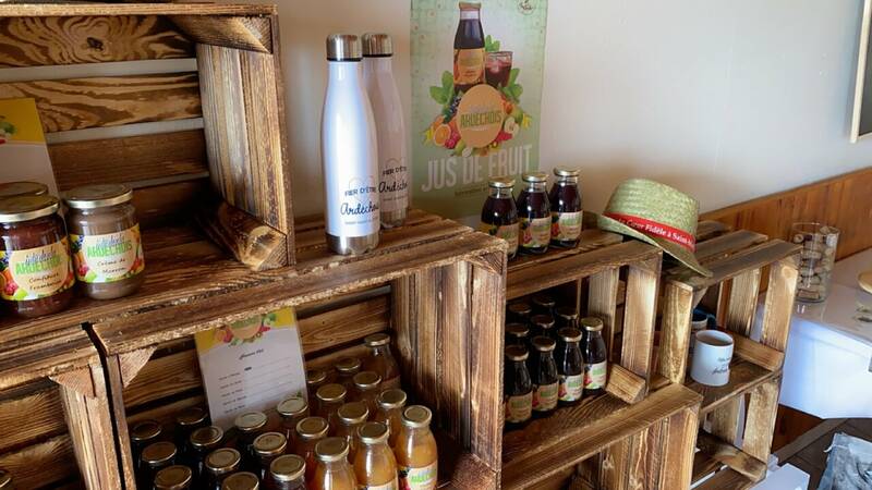 Au Coeur Fidèle accepte les chiens à Saint-Martial