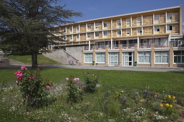 Complexe Hôtelier Regain accepte les chiens à Sainte-Tulle