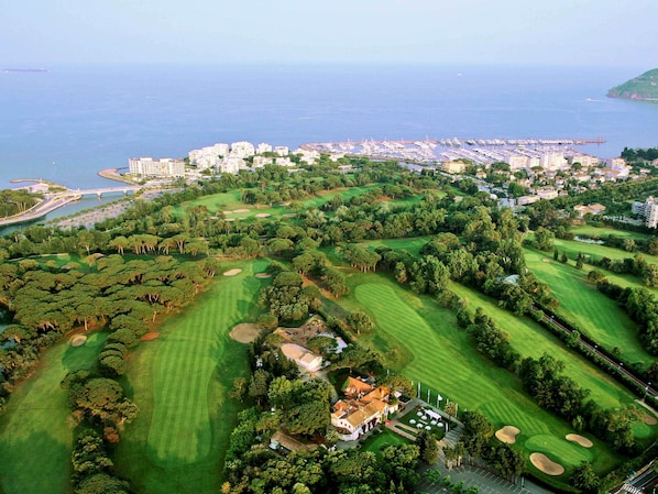 ibis budget Cannes centre ville accepte les chiens à Cannes