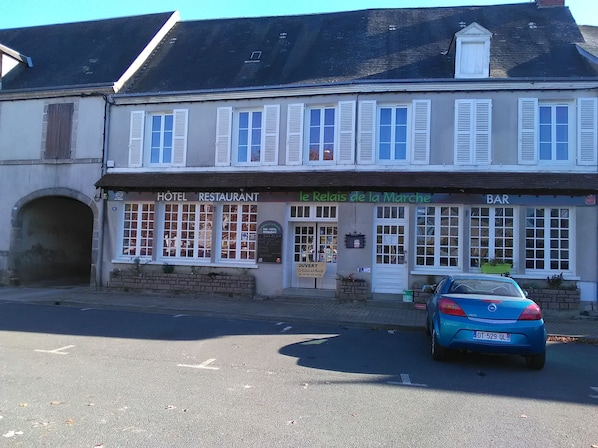 Le Relais de la Marche accepte les chiens à Aigurande