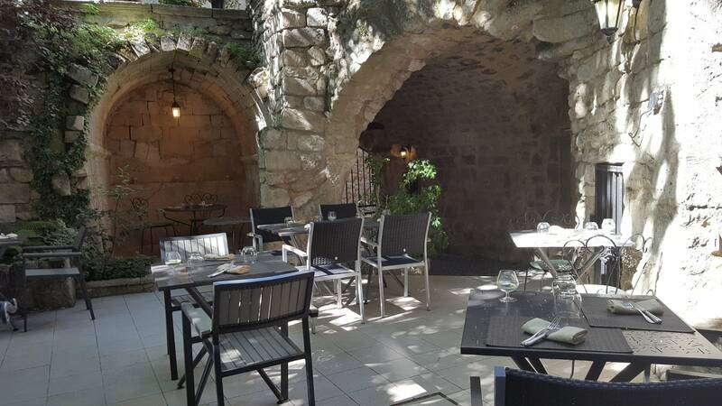 la chapelle accepte les chiens à Saint-Paul-Trois-Châteaux