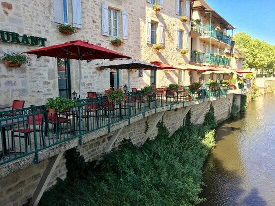 Le Pont d'Or accepte les chiens à Figeac