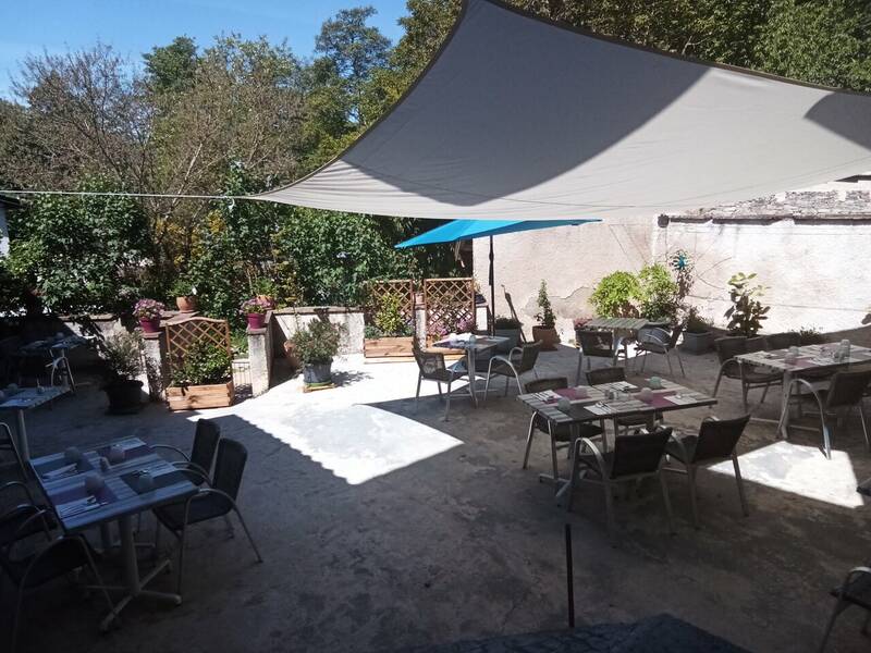 Le Retro accepte les chiens à Parisot