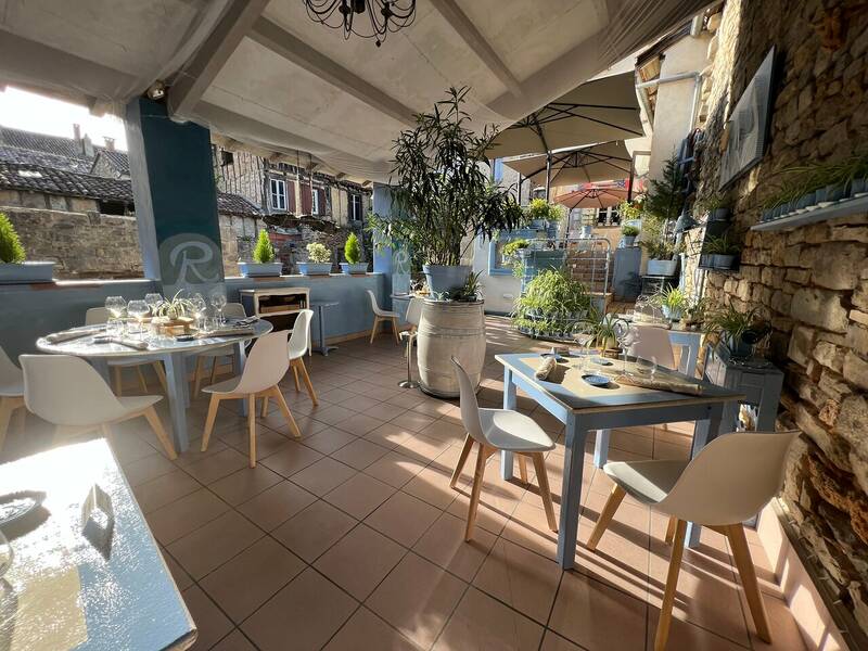 La Renaissance accepte les chiens à Caylus