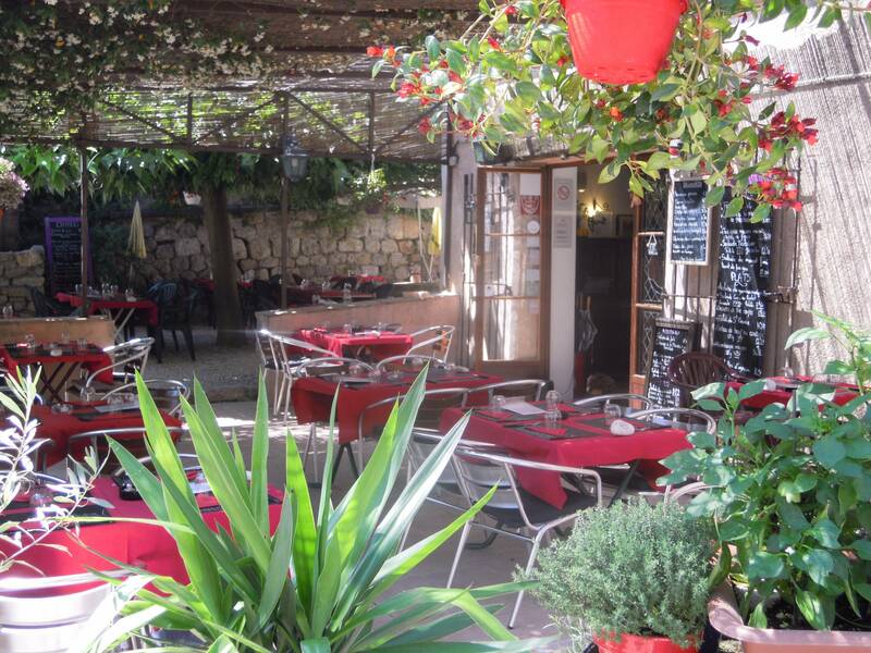 Le Moulin des Voisins accepte les chiens à Callas