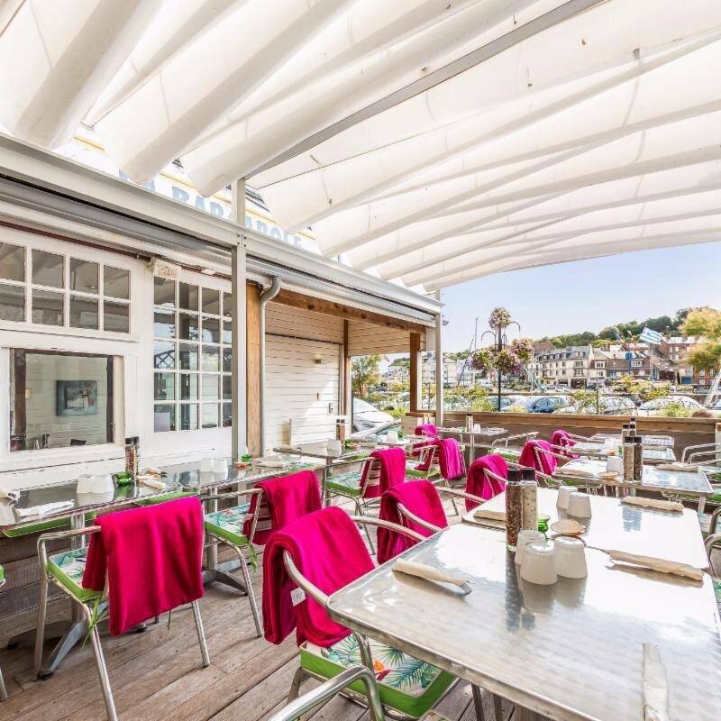 La Barcarole accepte les chiens à Saint-Valery-en-Caux