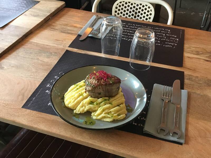 CASA PADEL UNO accepte les chiens à Paris