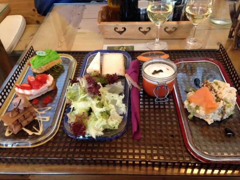 La Reine des Prés accepte les chiens à Annecy-le-Vieux